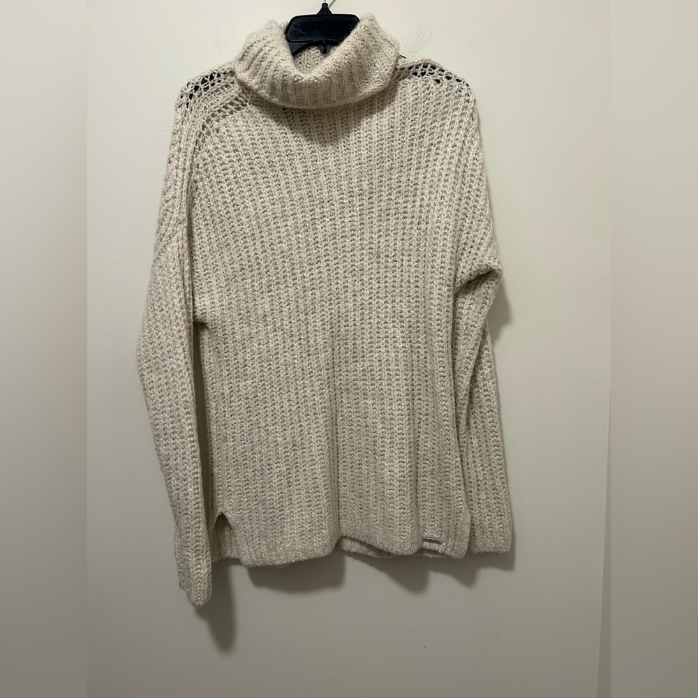 medium tan abercrombie and fitch sweater!
